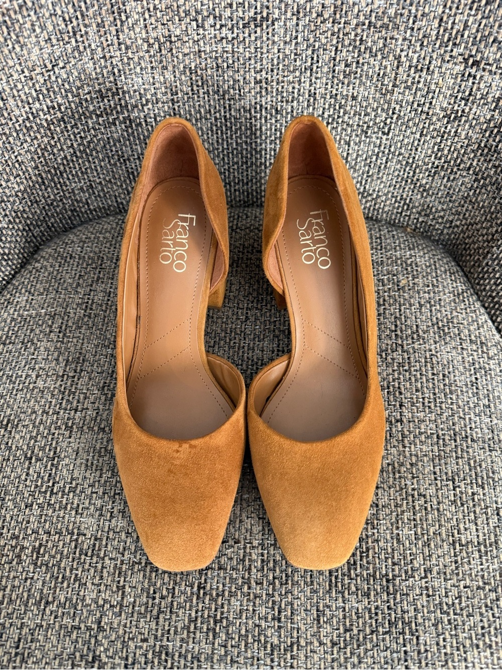 Franco Sarto Suede Block Heel Pump Size 8.5 in Saddle Brown Suede